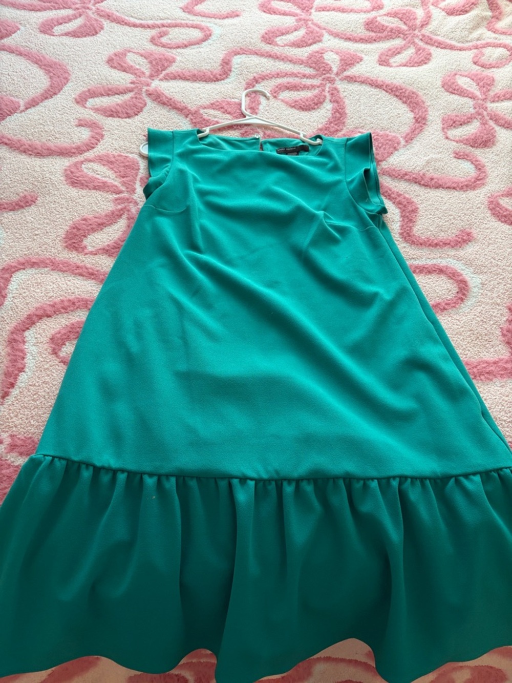 Maggy London green A-Line Ruffle-Hem dress